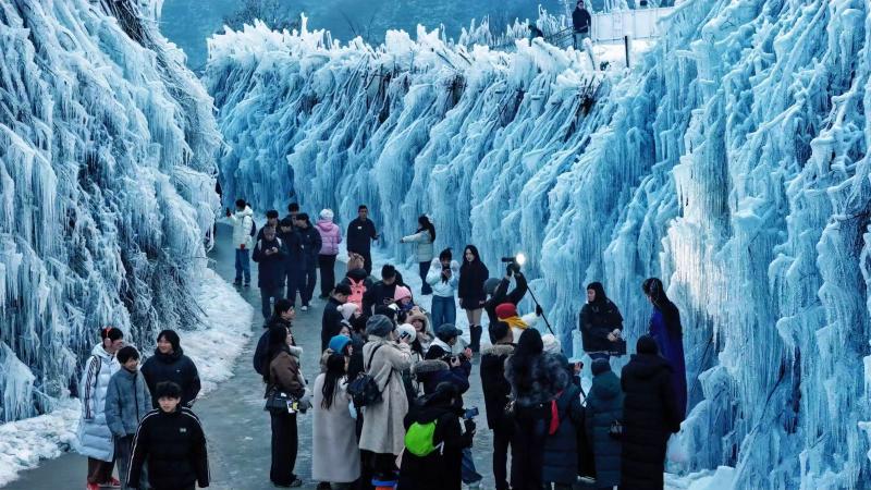 文旅领航谱新篇  景村共融绘图景

---河南宝泉旅游区构建旅游经济圈促进乡村振兴